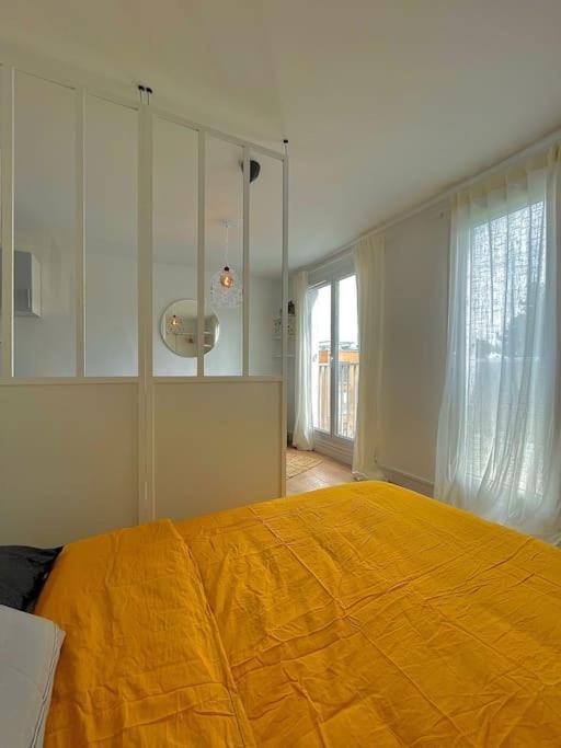 Superbe Studio Avec Parking Gratuit Sur Place Paray-Vieille-Poste Екстериор снимка